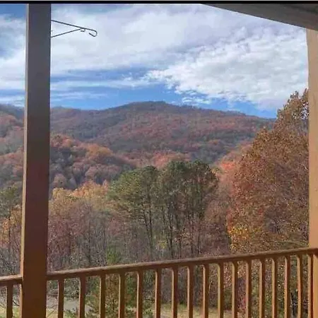 Condo With Stunning Mountain And 6Th Green Views Near Harrahs Cherokee Bryson City Whittier Exterior photo