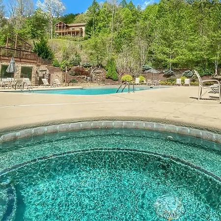 Condo With Stunning Mountain And 6Th Green Views Near Harrahs Cherokee Bryson City Whittier Exterior photo