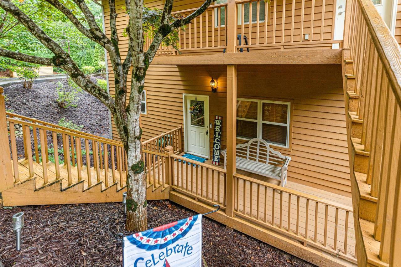 With Stunning Mountain And 6th Views Near Harrahs Cherokee Bryson Holiday home Whittier